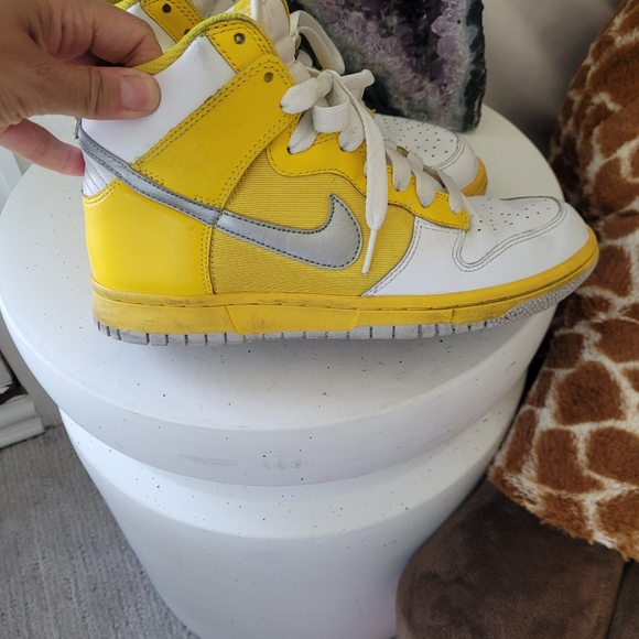VINTAGE NIKE AIR FORCE ONE HIGH YELLOW WHITE Size 7.5 - Picture 9 of 9